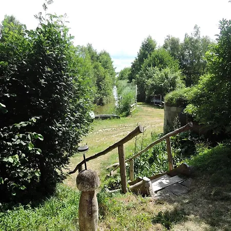 Apartman Lakefront Agritourism With Marina Access