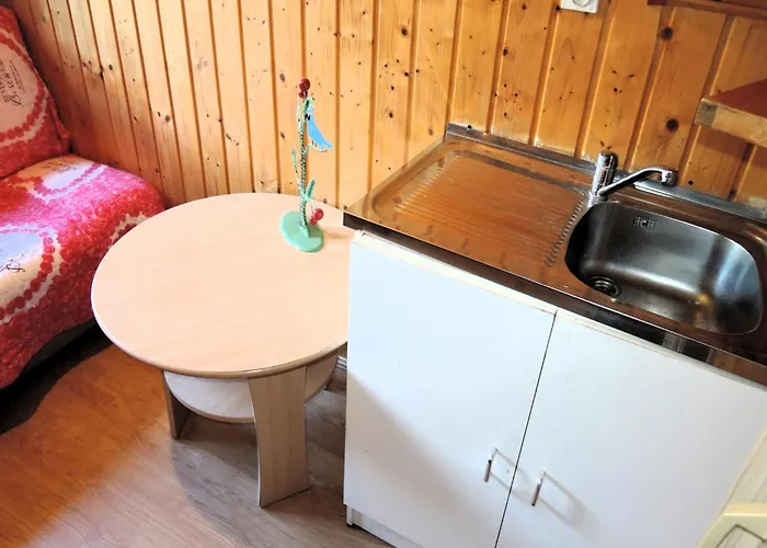 Lakefront Agritourism With Marina Access Apartmán Kołczewo