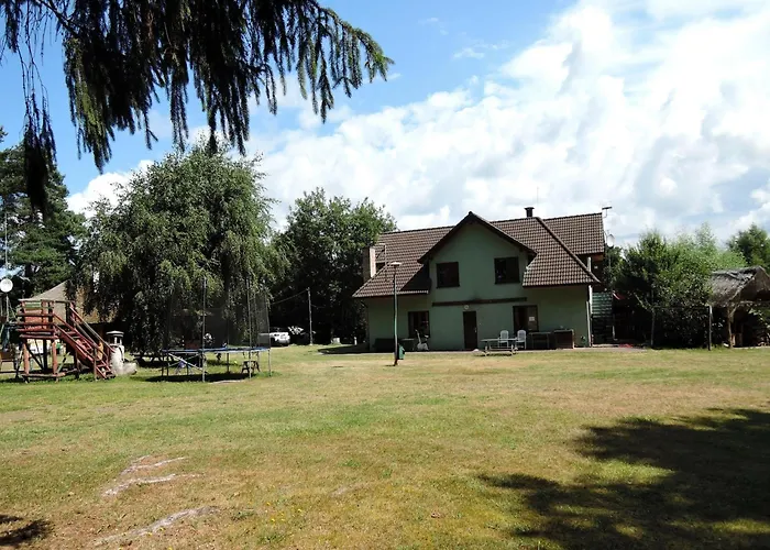 Lakefront Agritourism With Marina Access Kołczewo