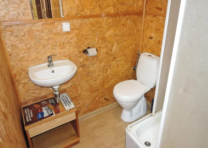 Lakefront Agritourism With Marina Access